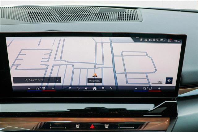 Used 2025 BMW i5 xDrive40 w/ Premium Package image 16