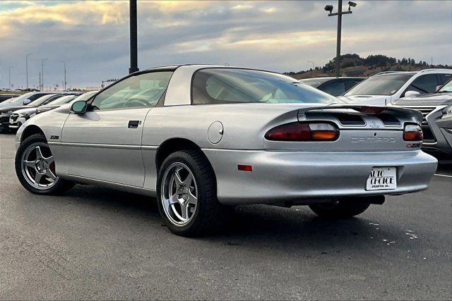 Used 1997 Chevrolet Camaro Z28 w/ Preferred Equipment Group 2 image 4