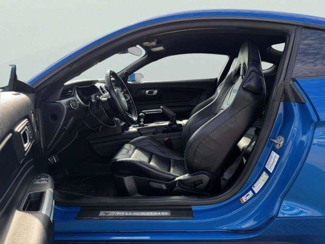 Used 2021 Ford Mustang GT Premium w/ Equipment Group 401A RWD image 17