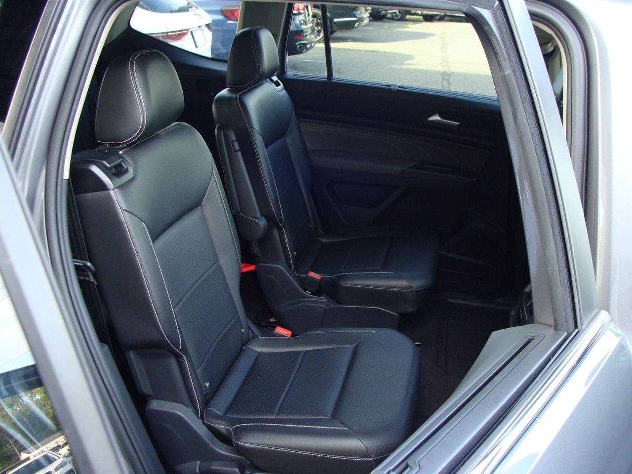 Used 2022 Volkswagen Atlas SEL AWD/4WD image 12