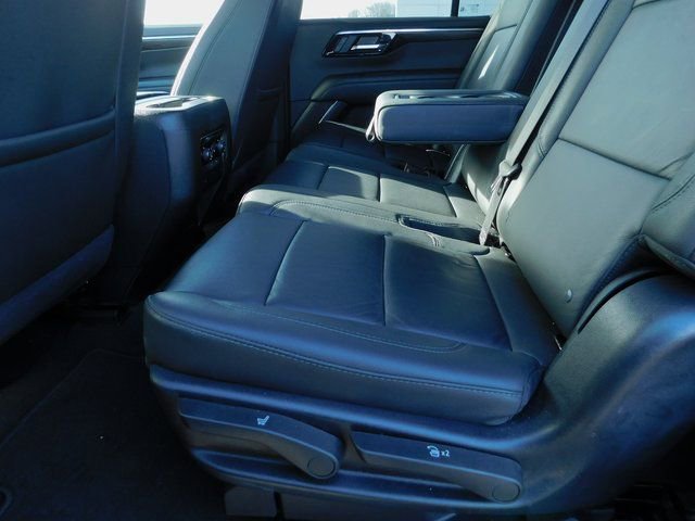 Used 2025 Chevrolet Tahoe Z71 image 23