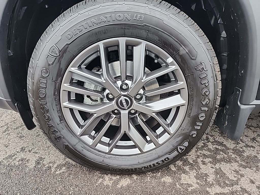 Used 2023 Nissan Rogue S image 9