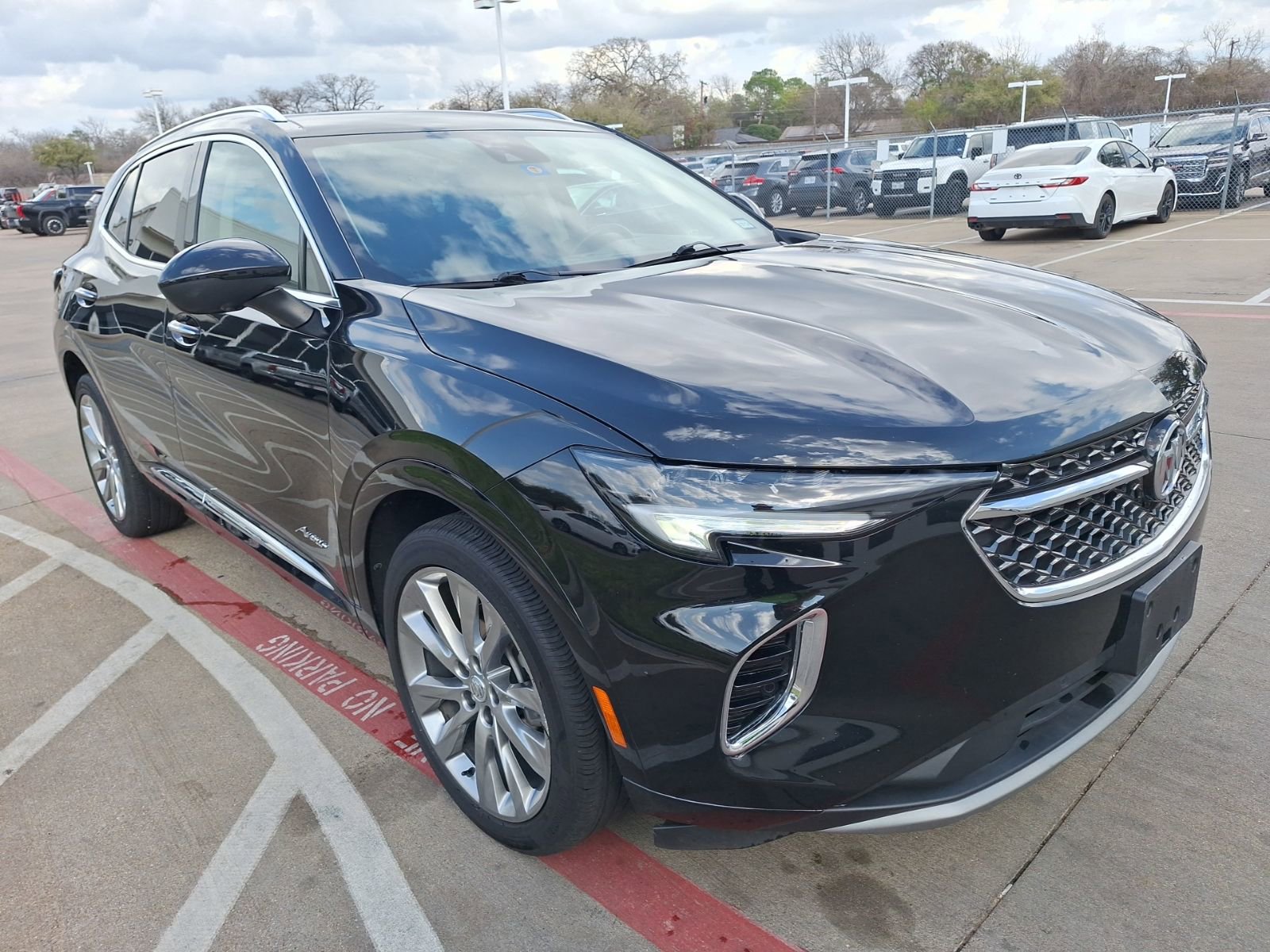 Used 2022 Buick Envision Avenir w/ Safety Package image 8
