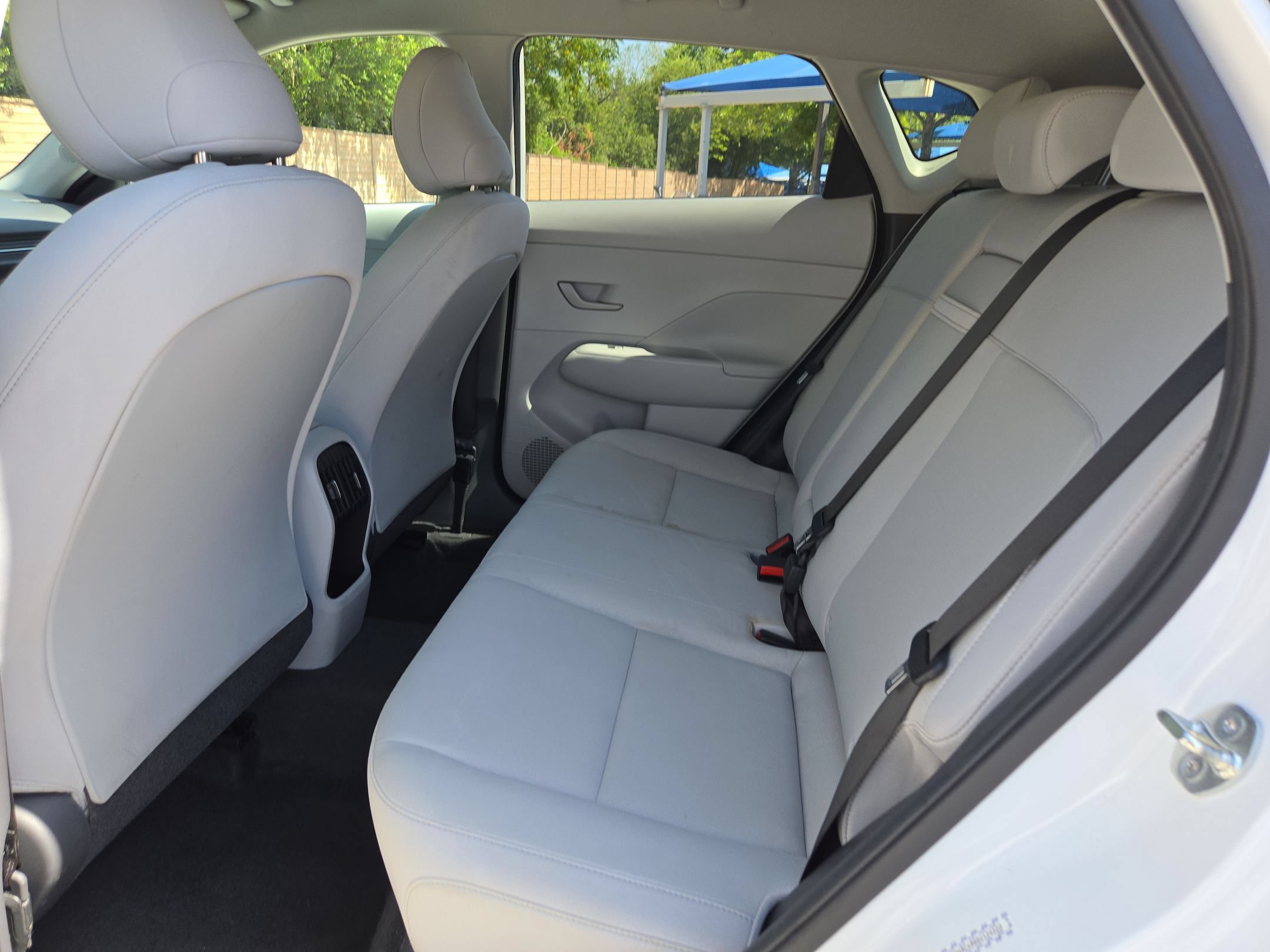 Used 2024 Hyundai Kona SEL AWD/4WD image 14
