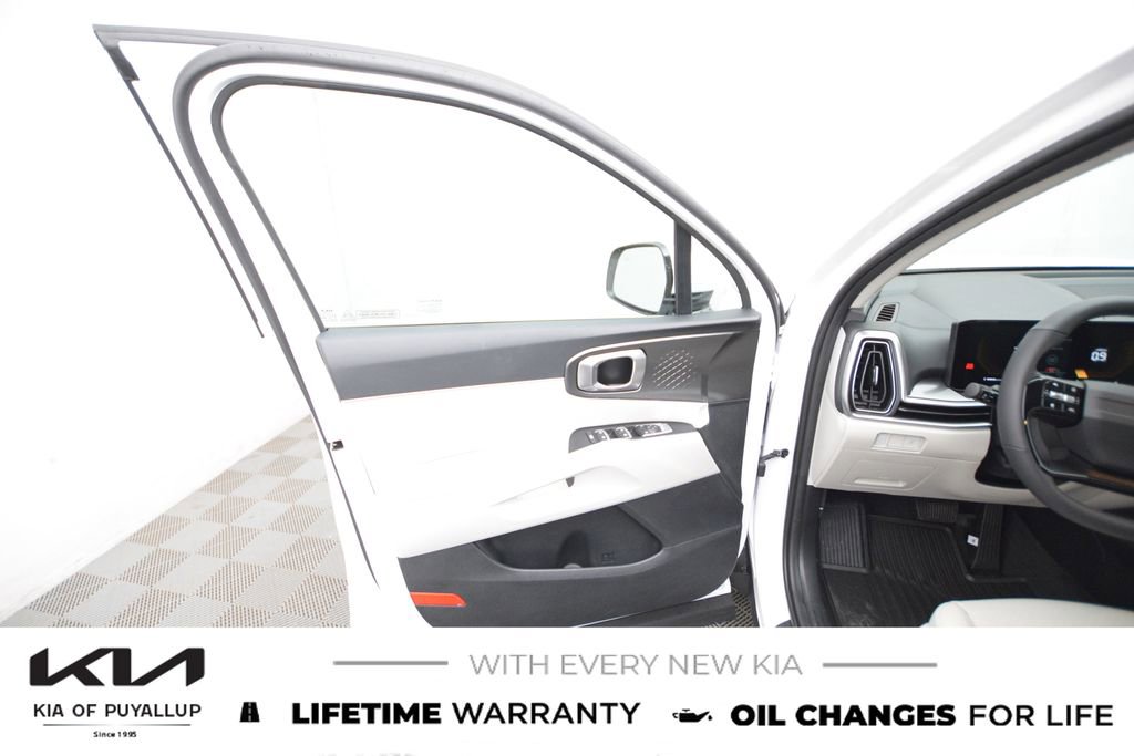 New 2026 Kia Sorento S image 9
