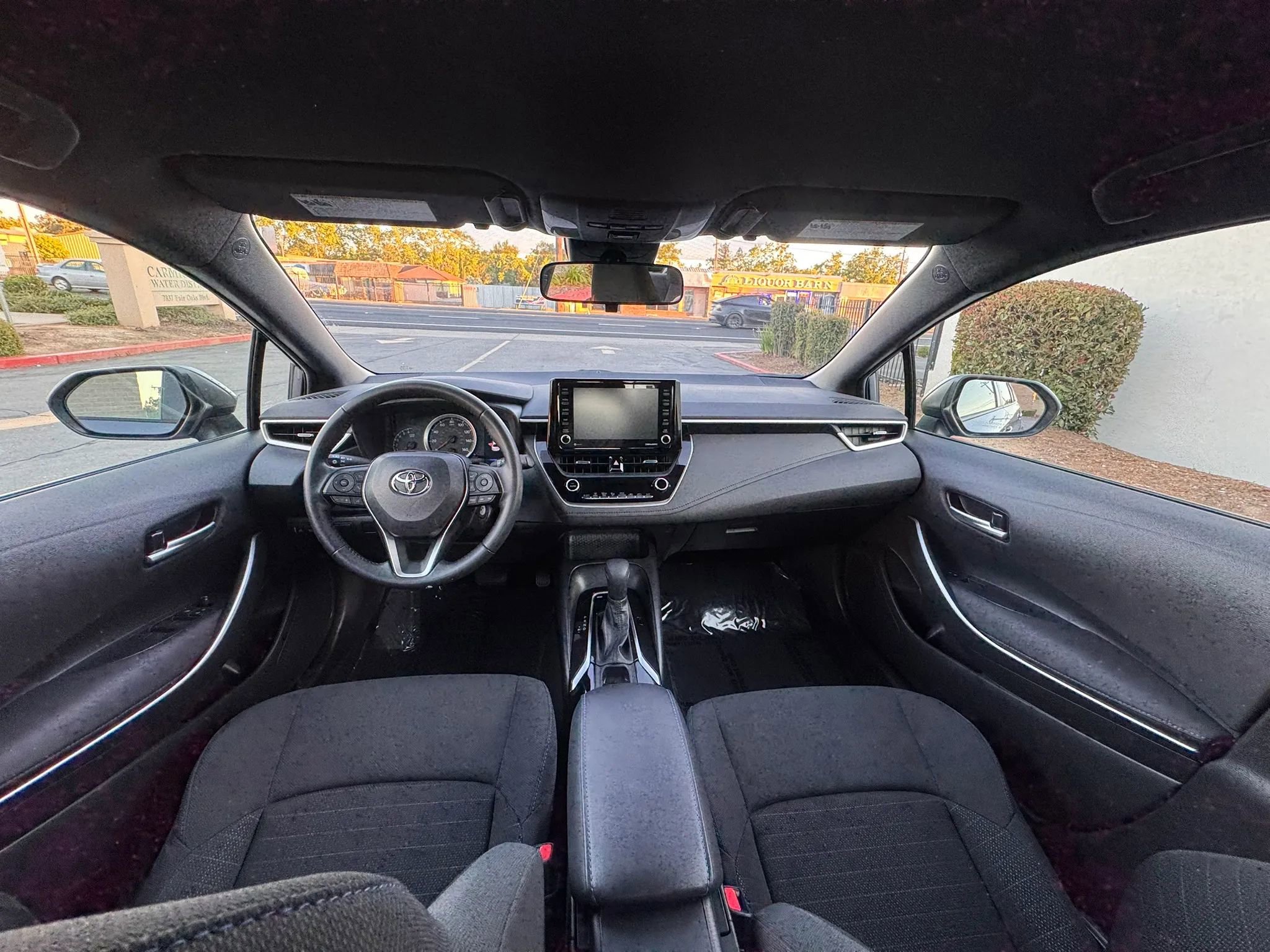 Used 2022 Toyota Corolla SE w/ Carpet Mat Package (TMS) FWD image 18