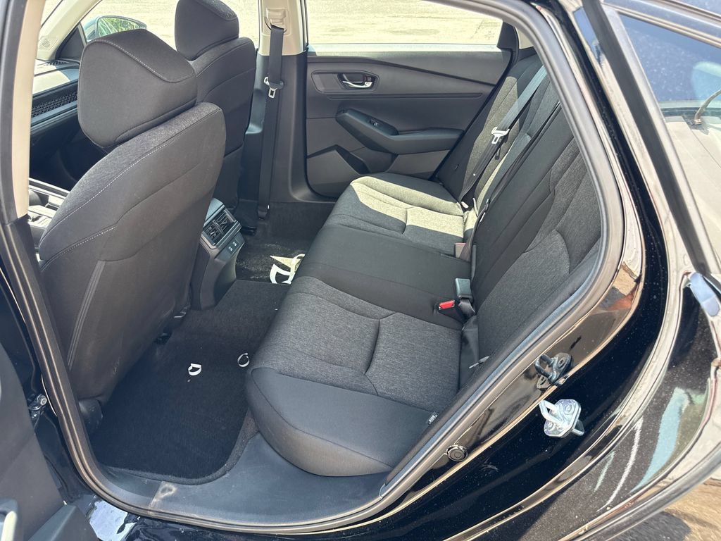 Used 2025 Honda Accord SE image 13