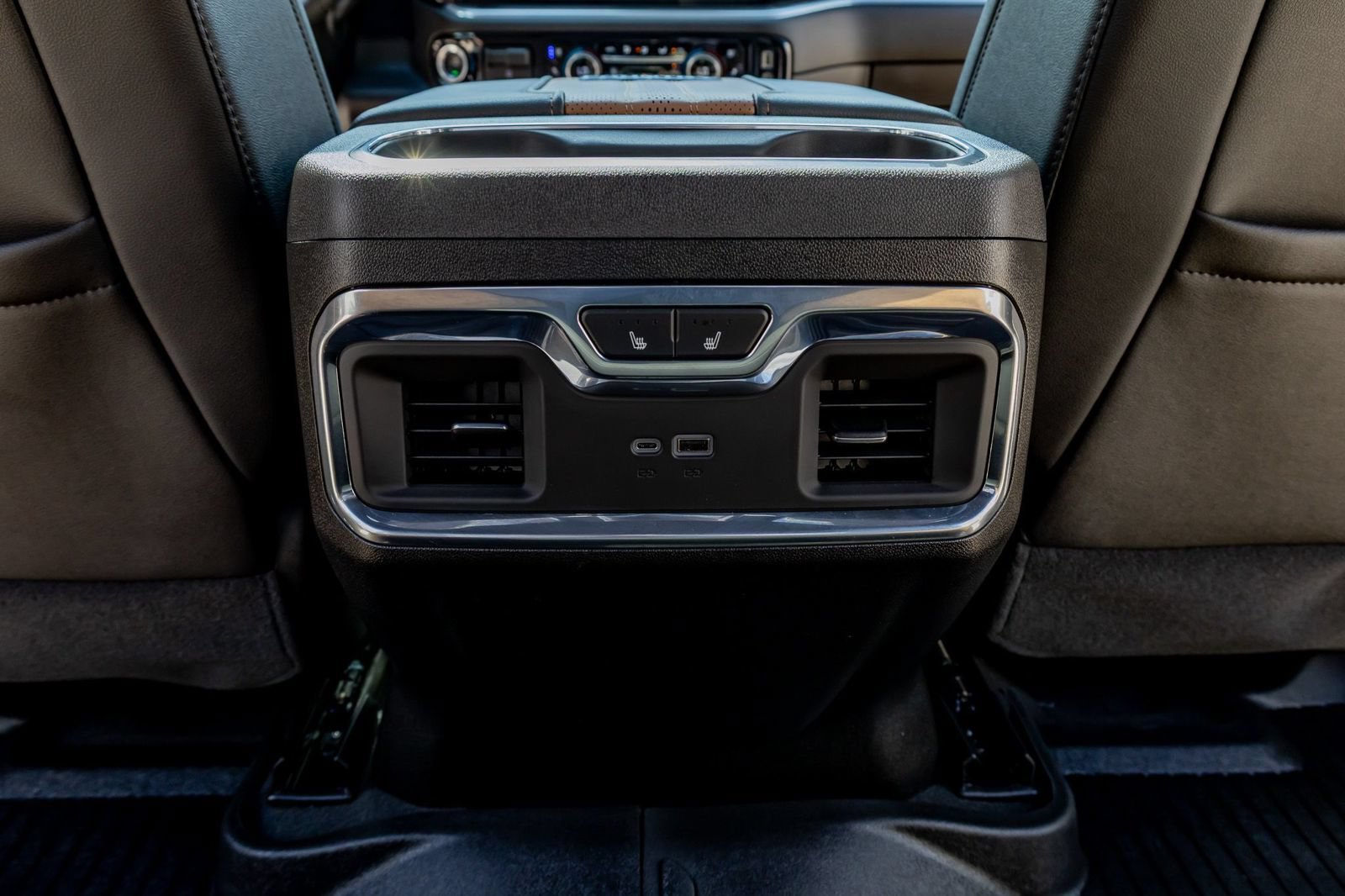 Used 2026 Chevrolet Silverado 2500 High Country w/ High Country Premium Package AWD/4WD image 34