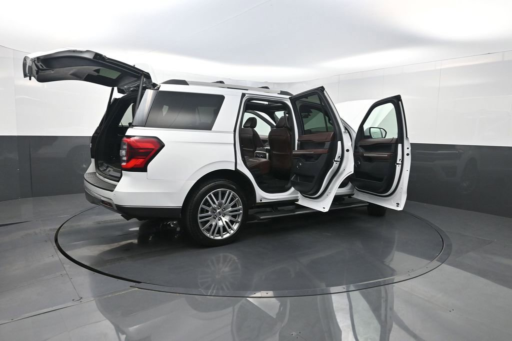 Used 2024 Ford Expedition Limited AWD/4WD image 42
