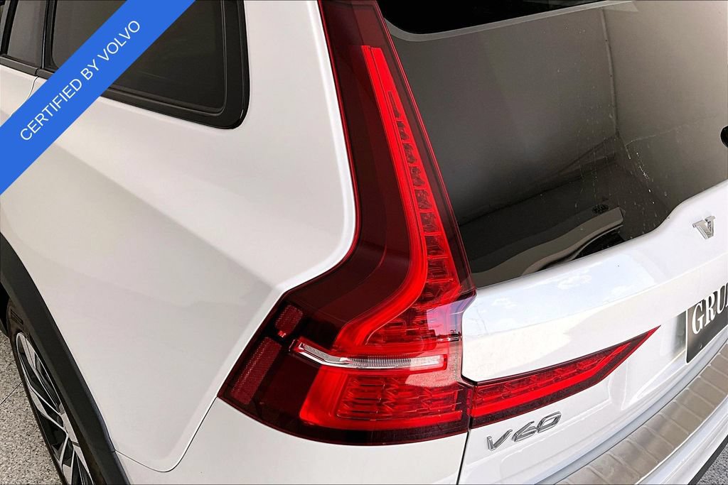 Used 2023 Volvo V60 B5 Cross Country Plus w/ Climate Package AWD/4WD image 40
