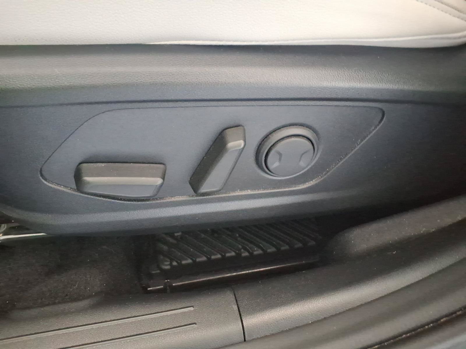 Certified 2025 Hyundai Tucson Limited AWD/4WD image 20