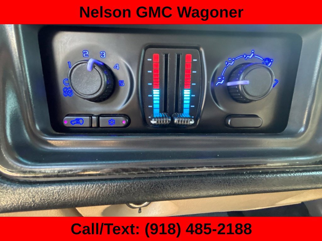 Used 2004 Chevrolet Silverado 3500 4x4 Crew Cab w/ Heavy-Duty Power Package image 39