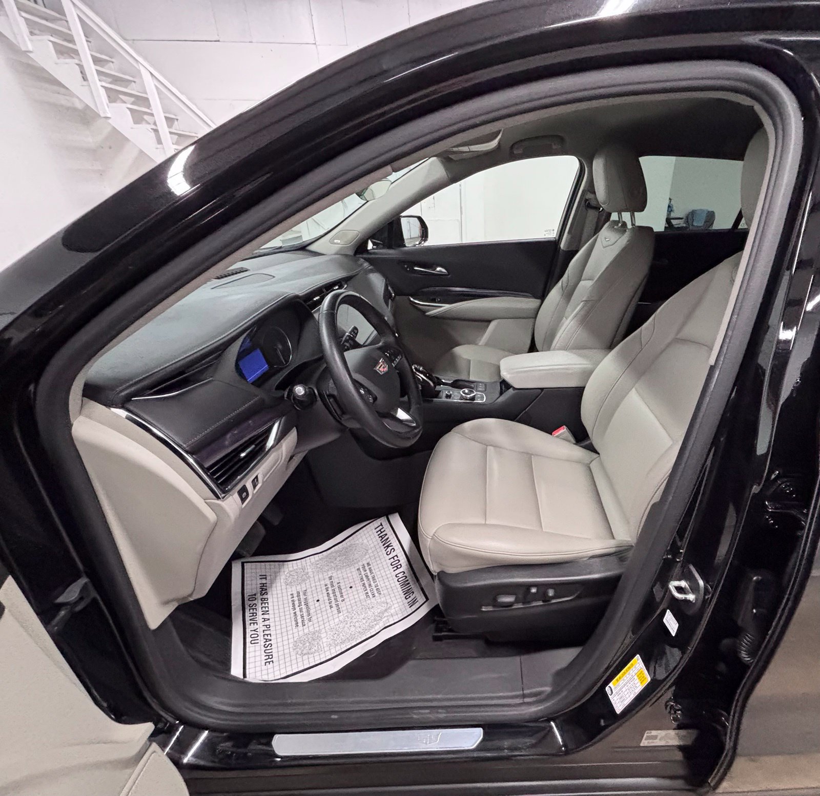 Used 2023 Cadillac XT4 Luxury FWD image 22