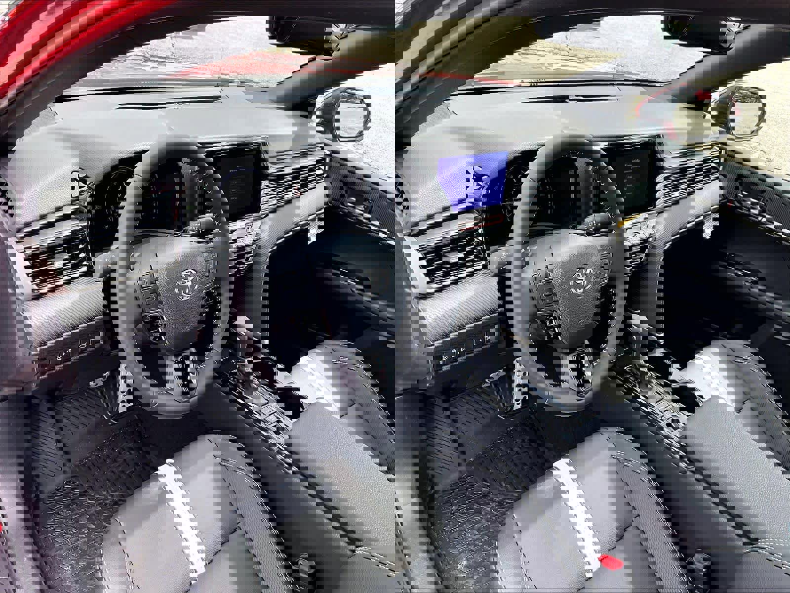 Used 2026 Toyota Camry SE w/ Convenience Package image 8