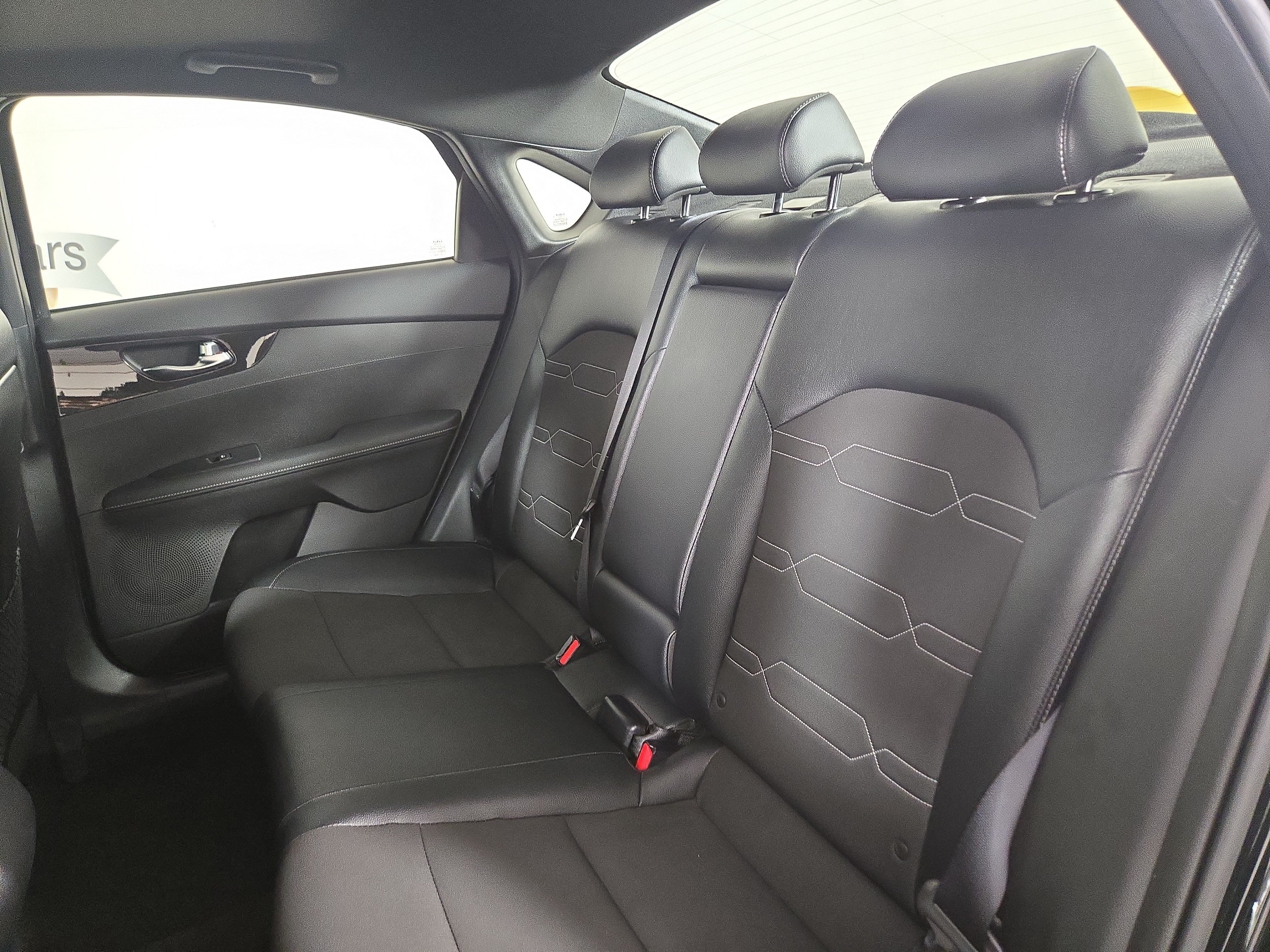 Used 2023 Kia Forte GT-Line w/ GT-Line Premium Package FWD image 12