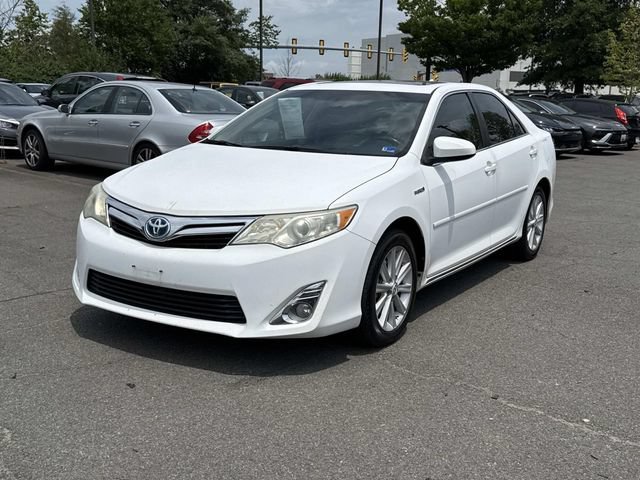 Used 2013 Toyota Camry XLE w/ Leather Pkg FWD image 5