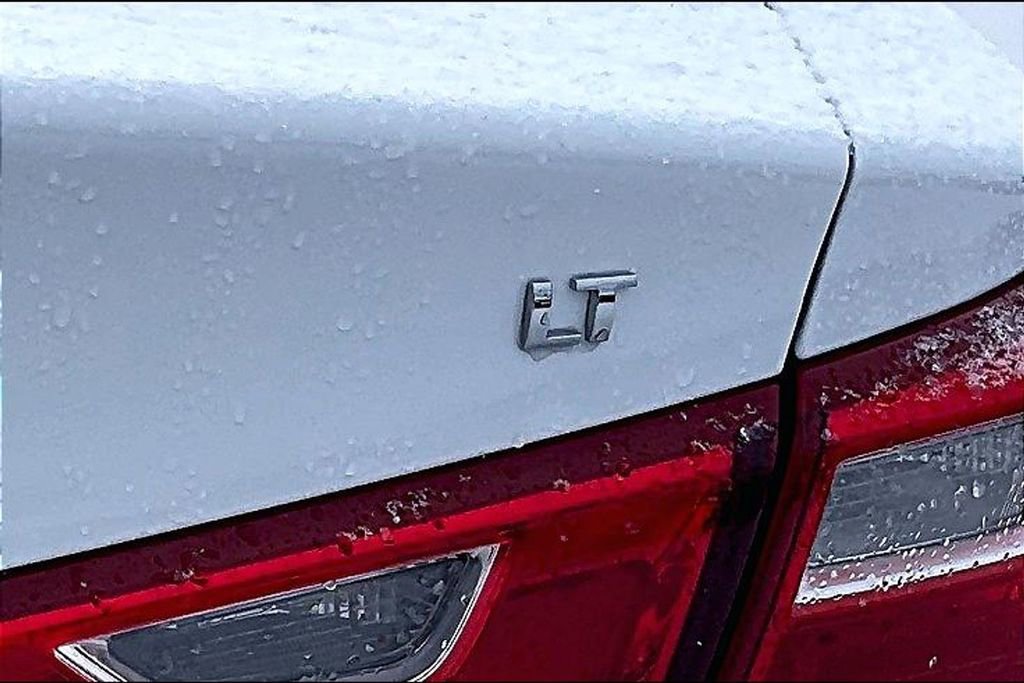 Used 2024 Chevrolet Malibu LT image 20