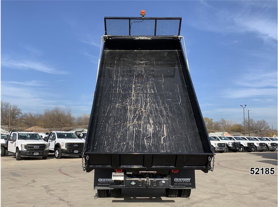 Used 2022 Ford F750 2WD Regular Cab Super Duty image 11