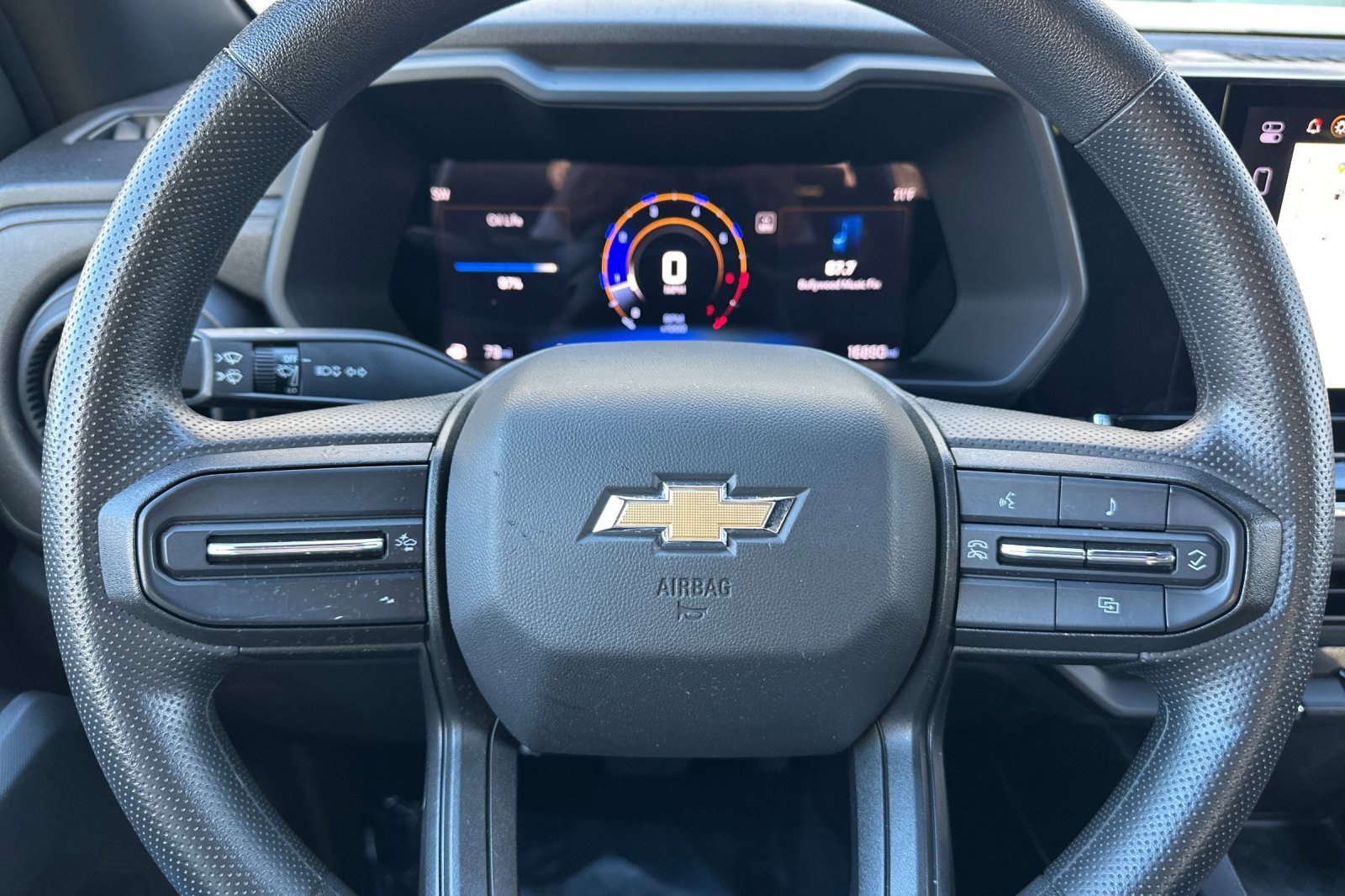 Used 2024 Chevrolet Colorado W/T image 25