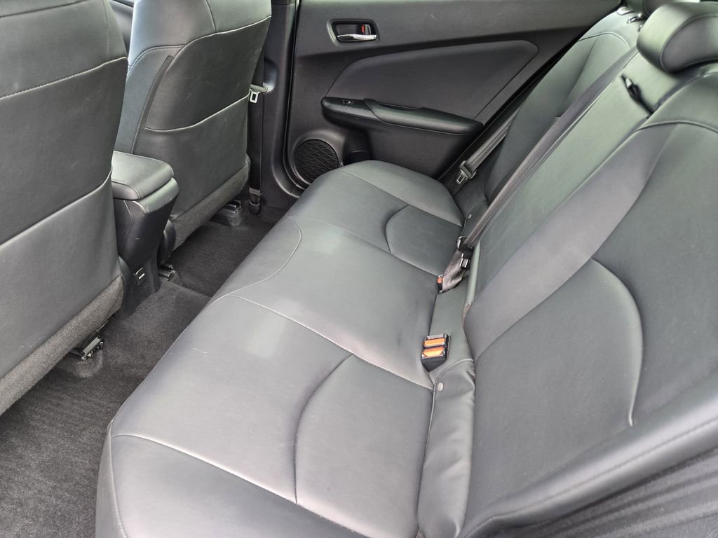 Used 2016 Toyota Prius Four w/ Advanced Technology Package image 31