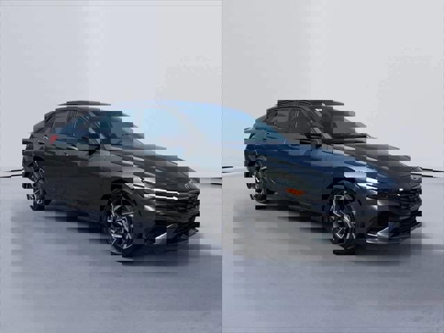 New 2025 Hyundai Elantra SEL