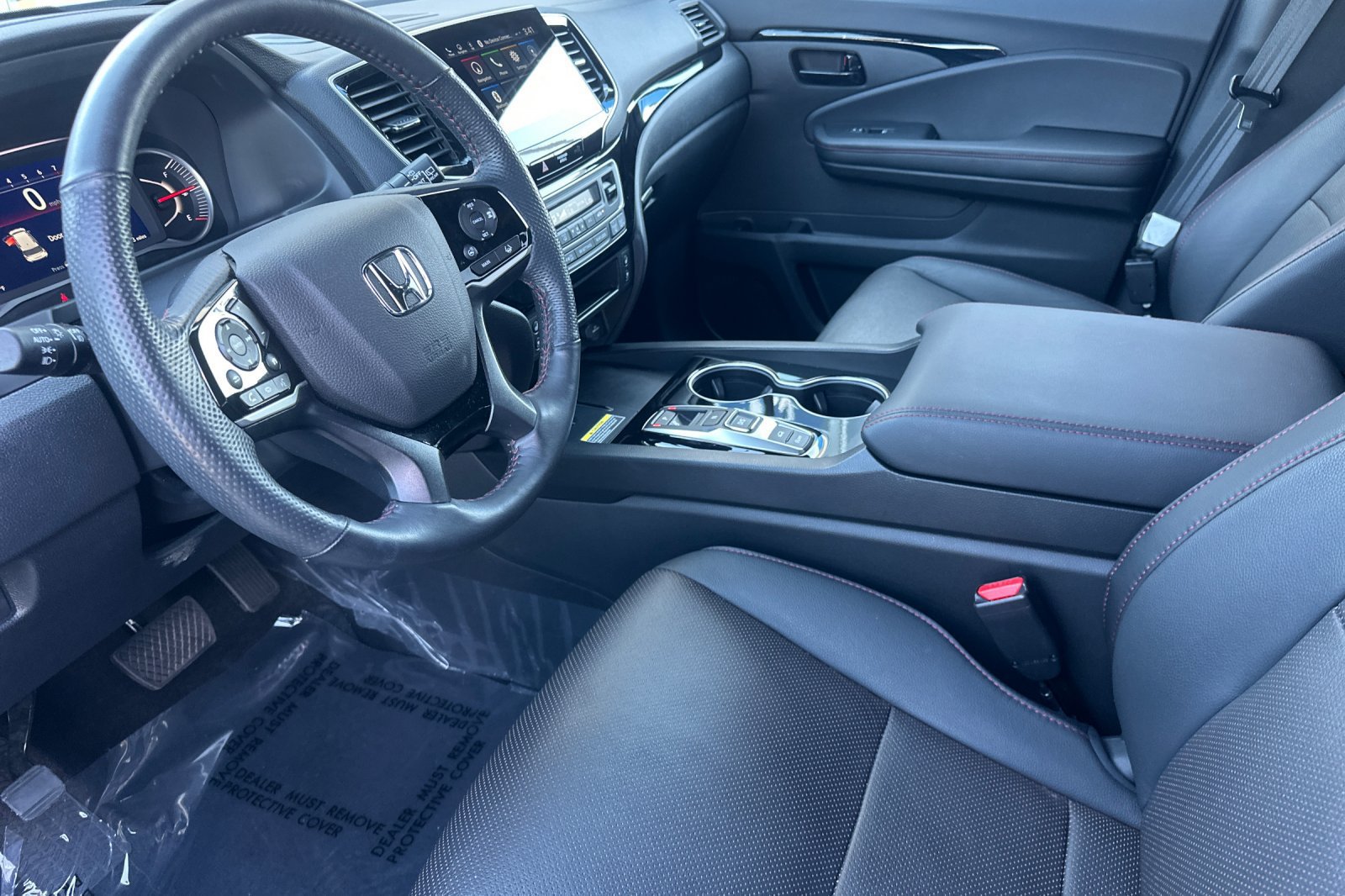 Certified 2025 Honda Passport Black Edition image 10