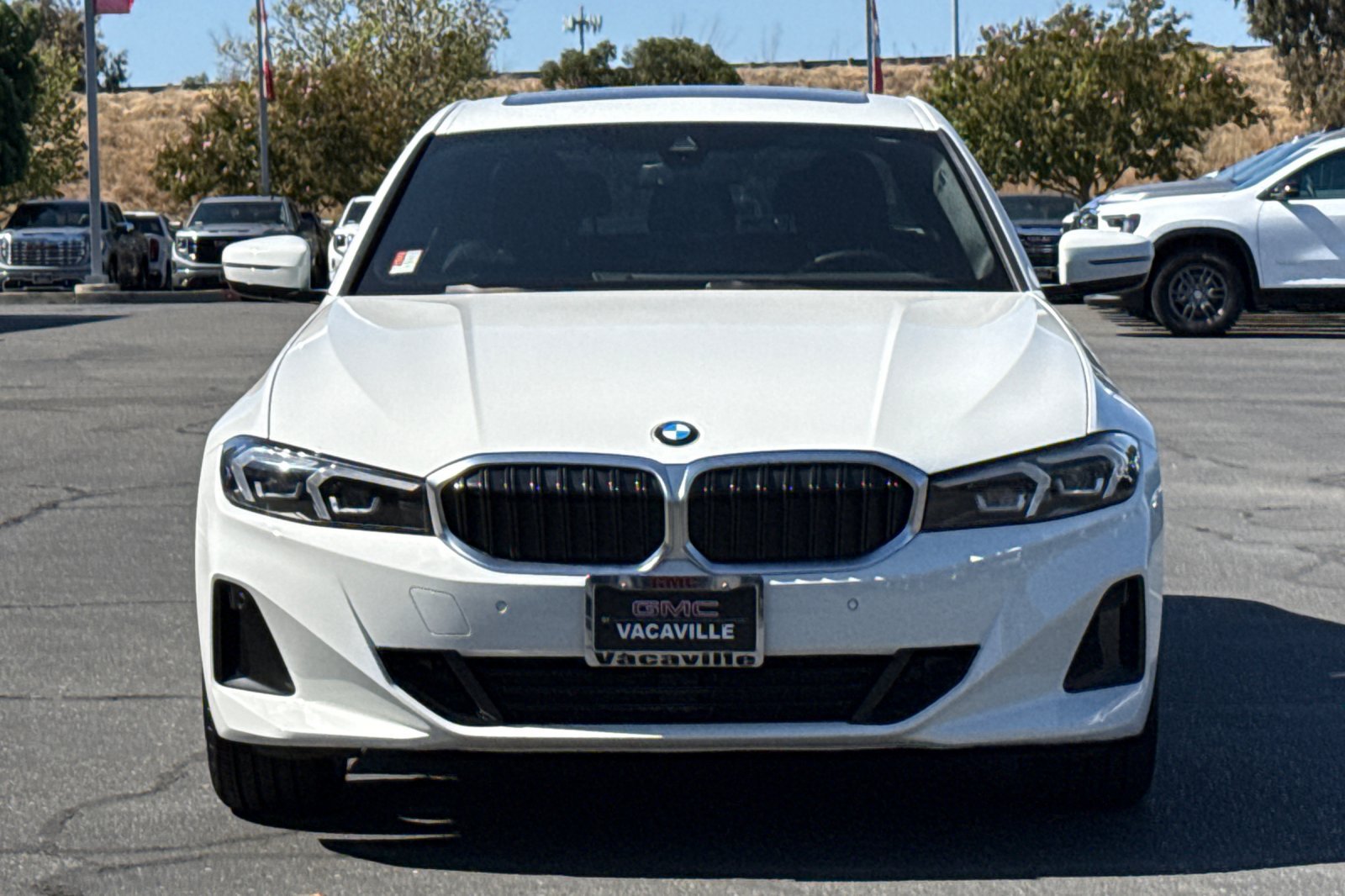 Used 2023 BMW 330i Sedan w/ Convenience Package RWD image 10