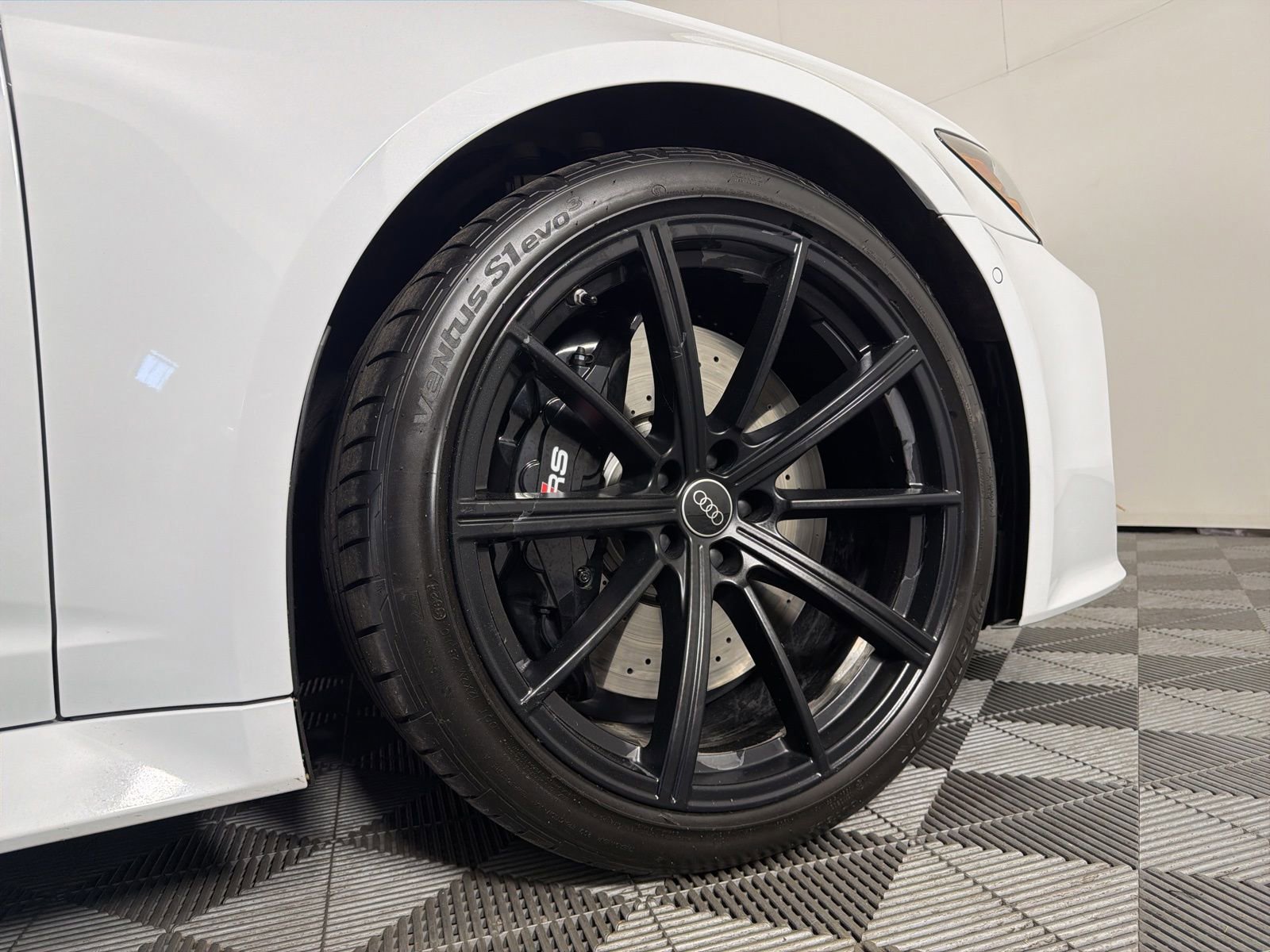 Used 2025 Audi RS 6 performance w/ Executive Package AWD/4WD image 10