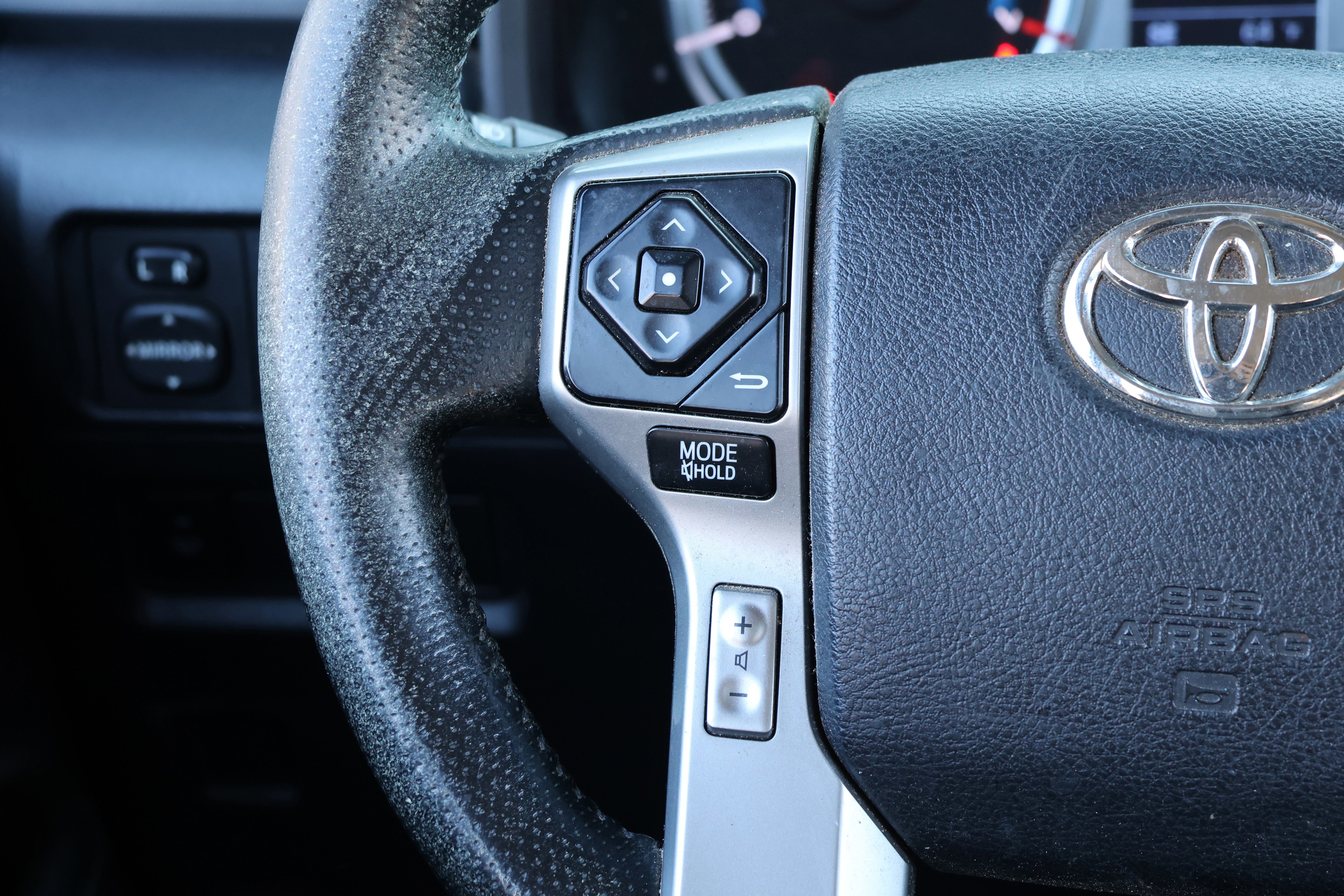 Used 2014 Toyota 4Runner SR5 image 18