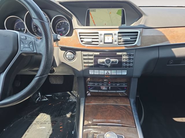 Used 2014 Mercedes-Benz E 350 4MATIC Sedan image 11