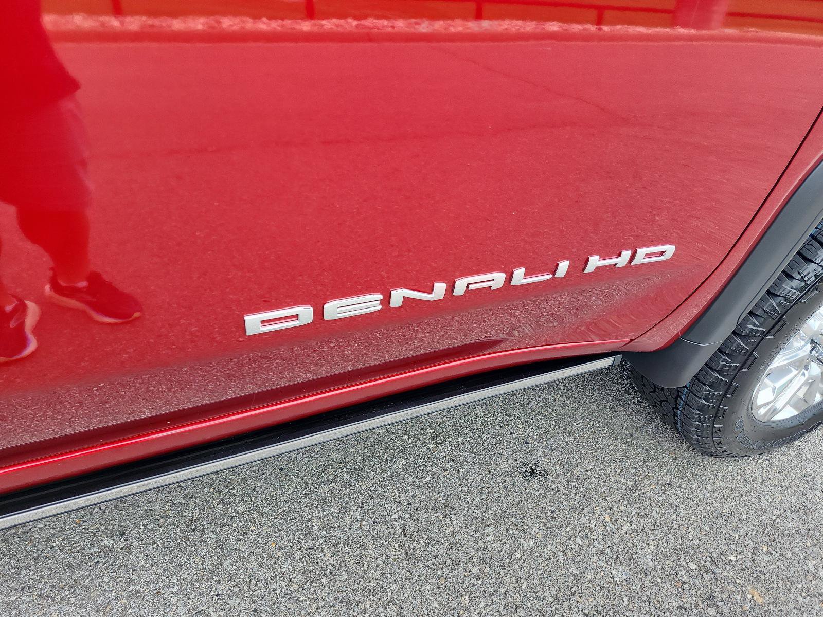 Certified 2022 GMC Sierra 2500 Denali w/ Denali Ultimate Package AWD/4WD image 7