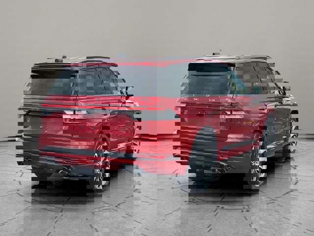 New 2026 Lincoln Aviator AWD image 12