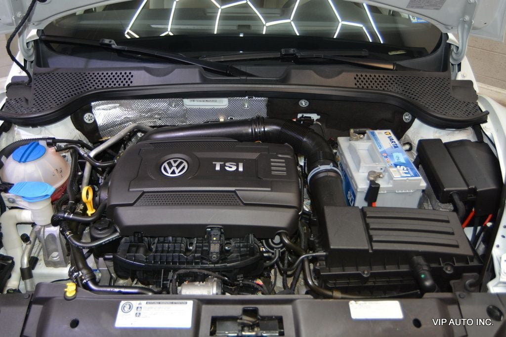 Used 2015 Volkswagen Beetle 1.8T Classic FWD image 23