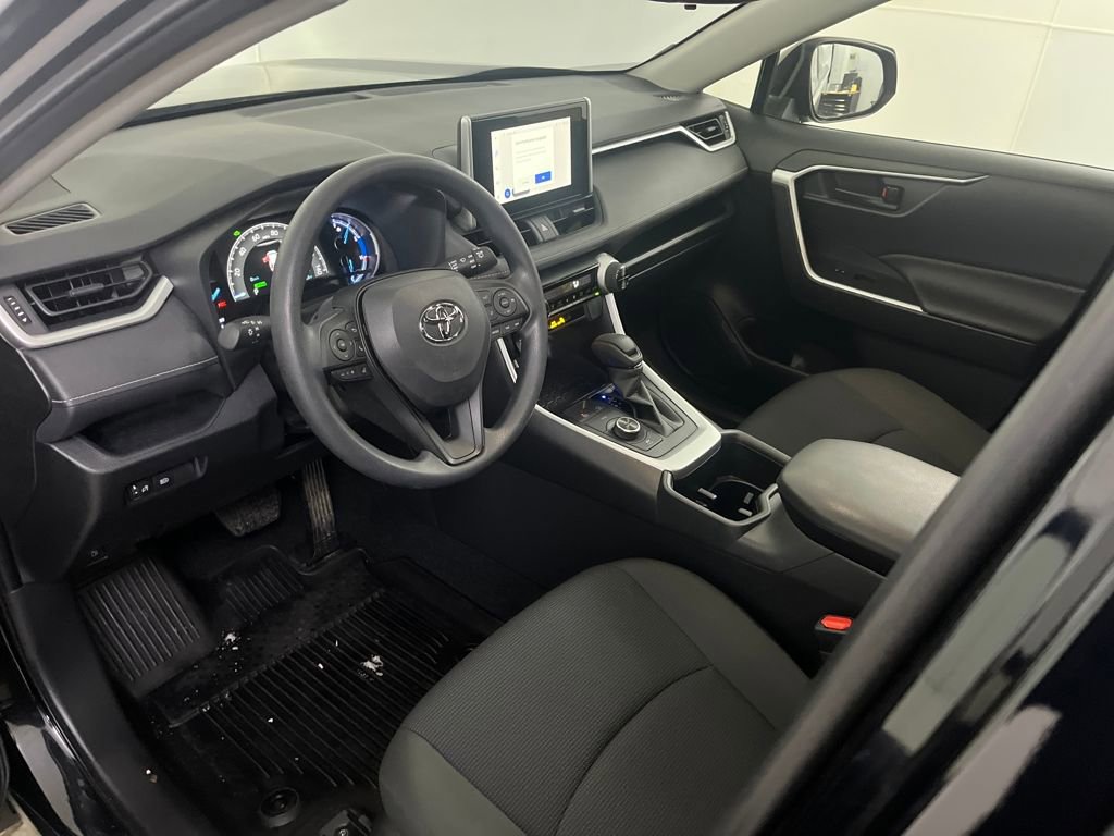 Used 2025 Toyota RAV4 LE image 26