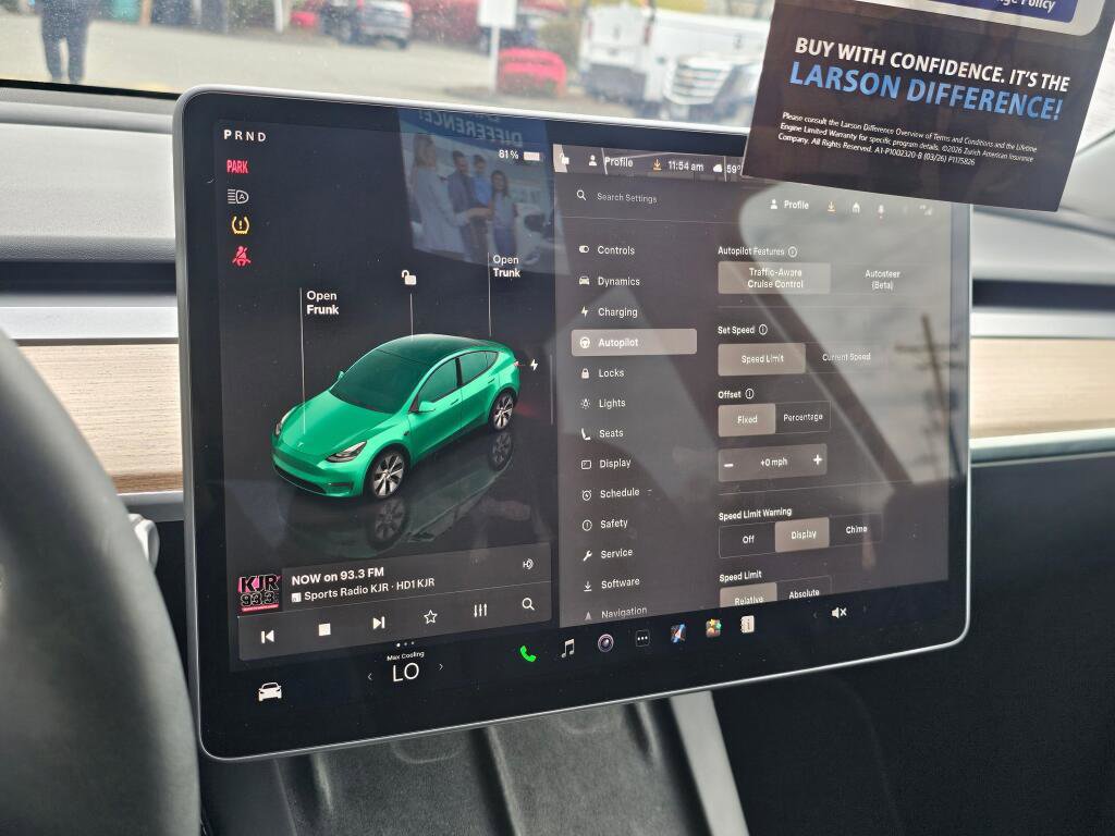 Used 2024 Tesla Model Y Long Range AWD/4WD image 30