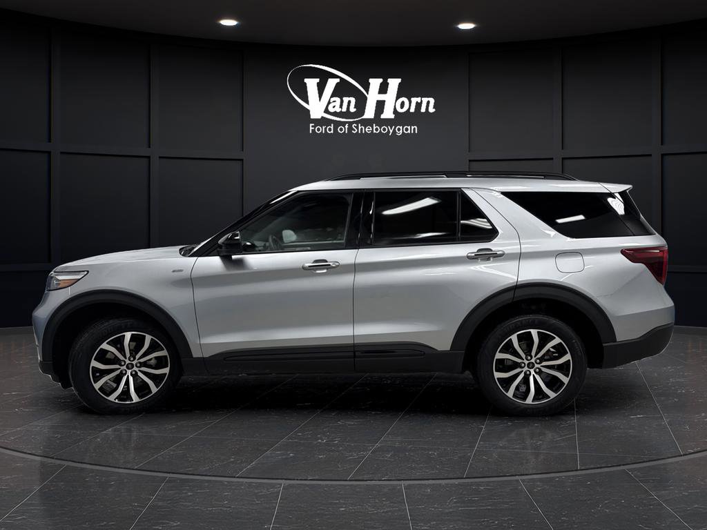 Used 2023 Ford Explorer ST-Line image 13