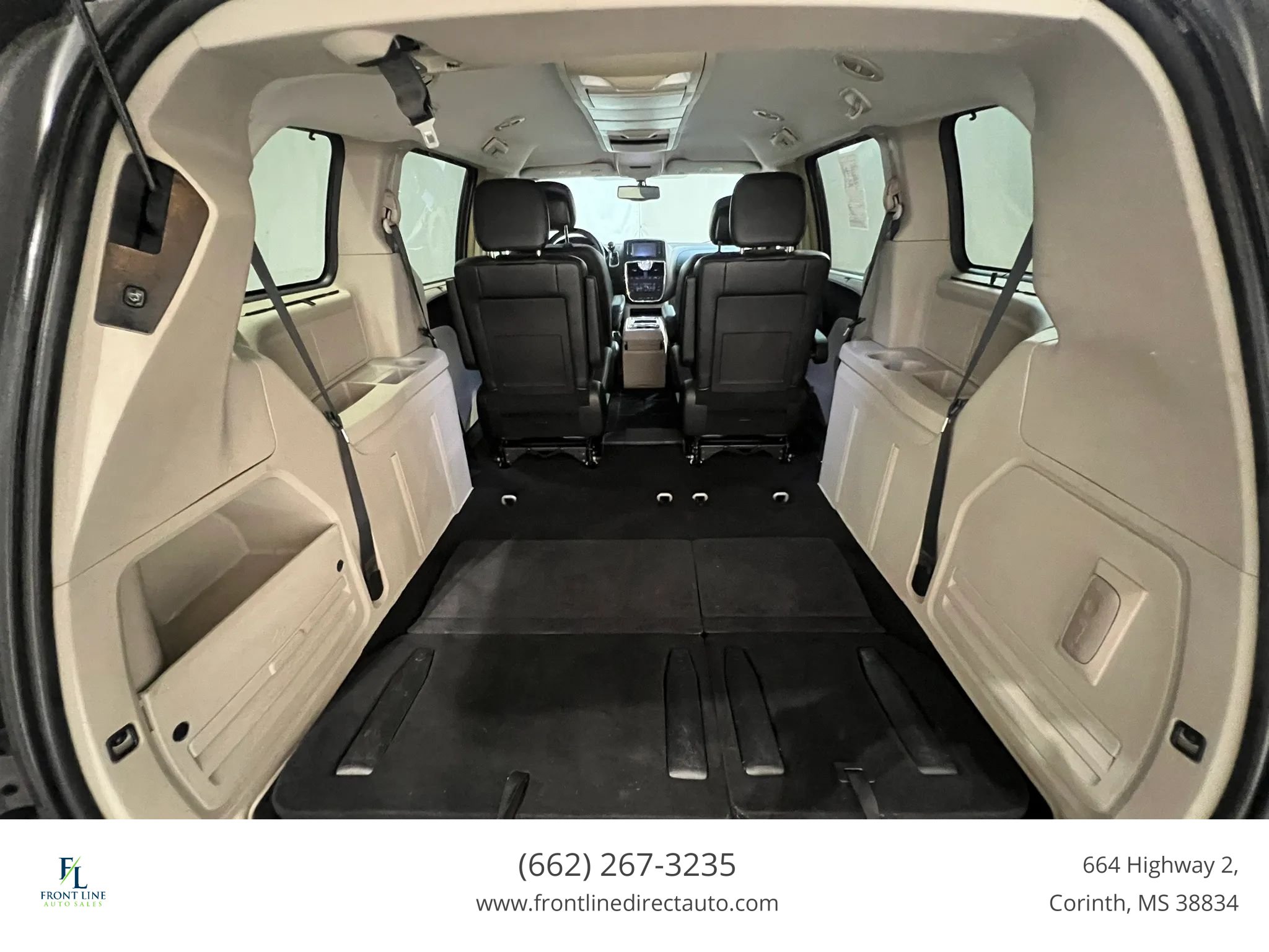 Used 2013 Chrysler Town & Country Touring-L w/ Driver Convenience Group FWD image 24