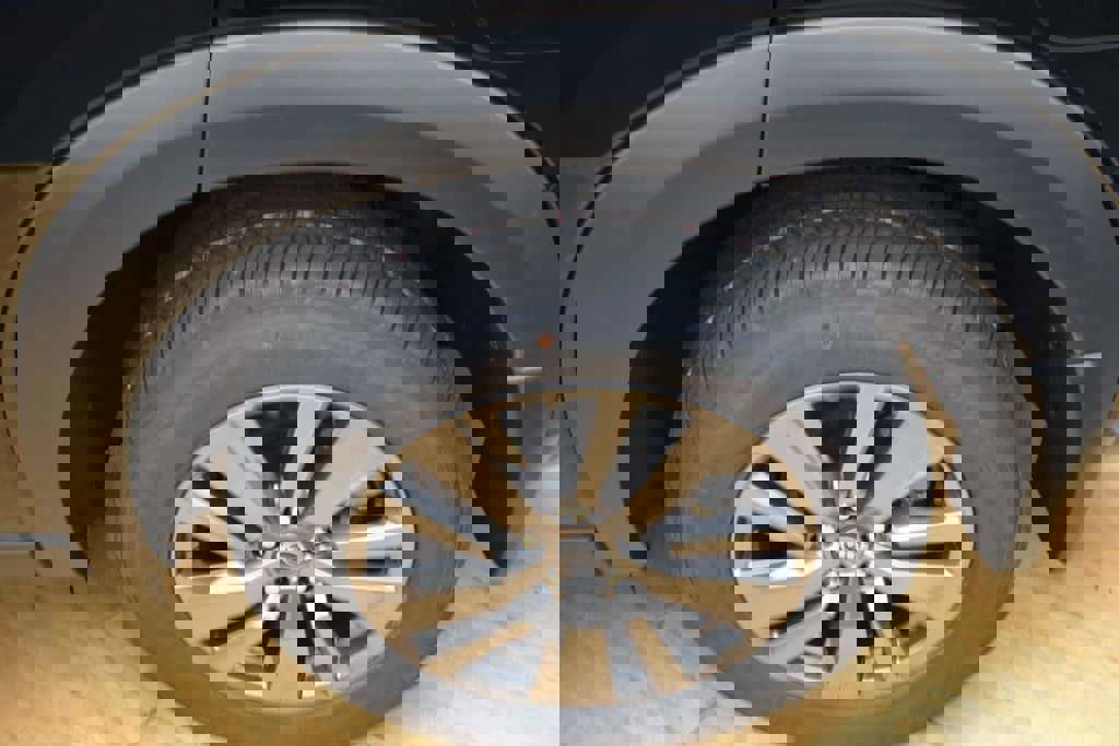 New 2025 Nissan Pathfinder S image 6