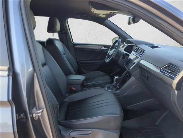 Used 2022 Volkswagen Tiguan SE R-Line FWD image 19