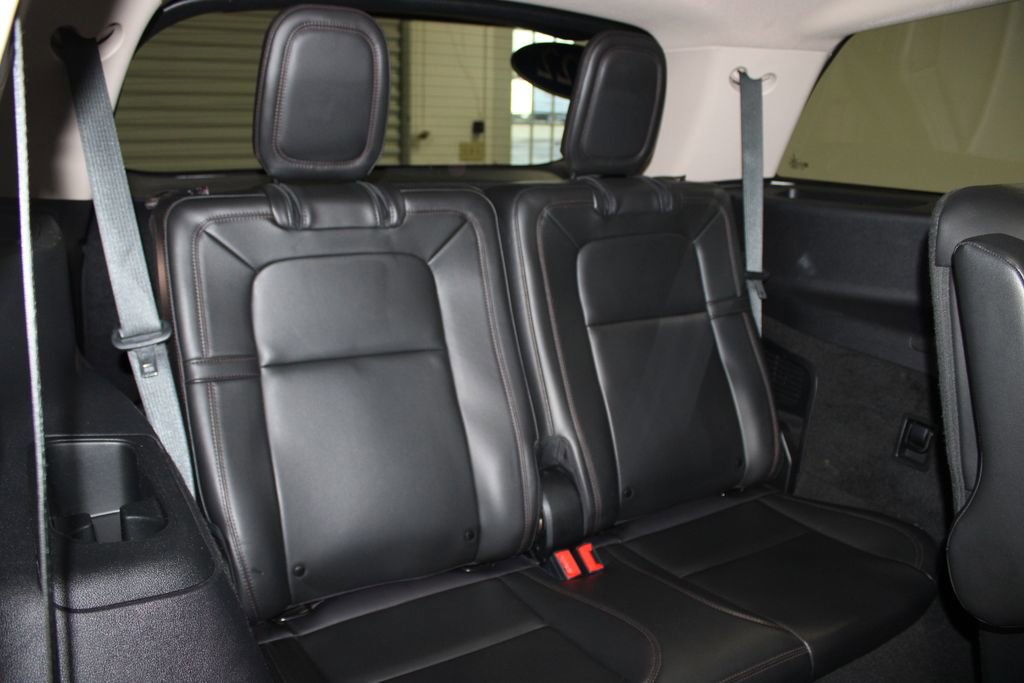 Used 2022 Lincoln Aviator Reserve w/ Equipment Group 201A AWD/4WD image 33