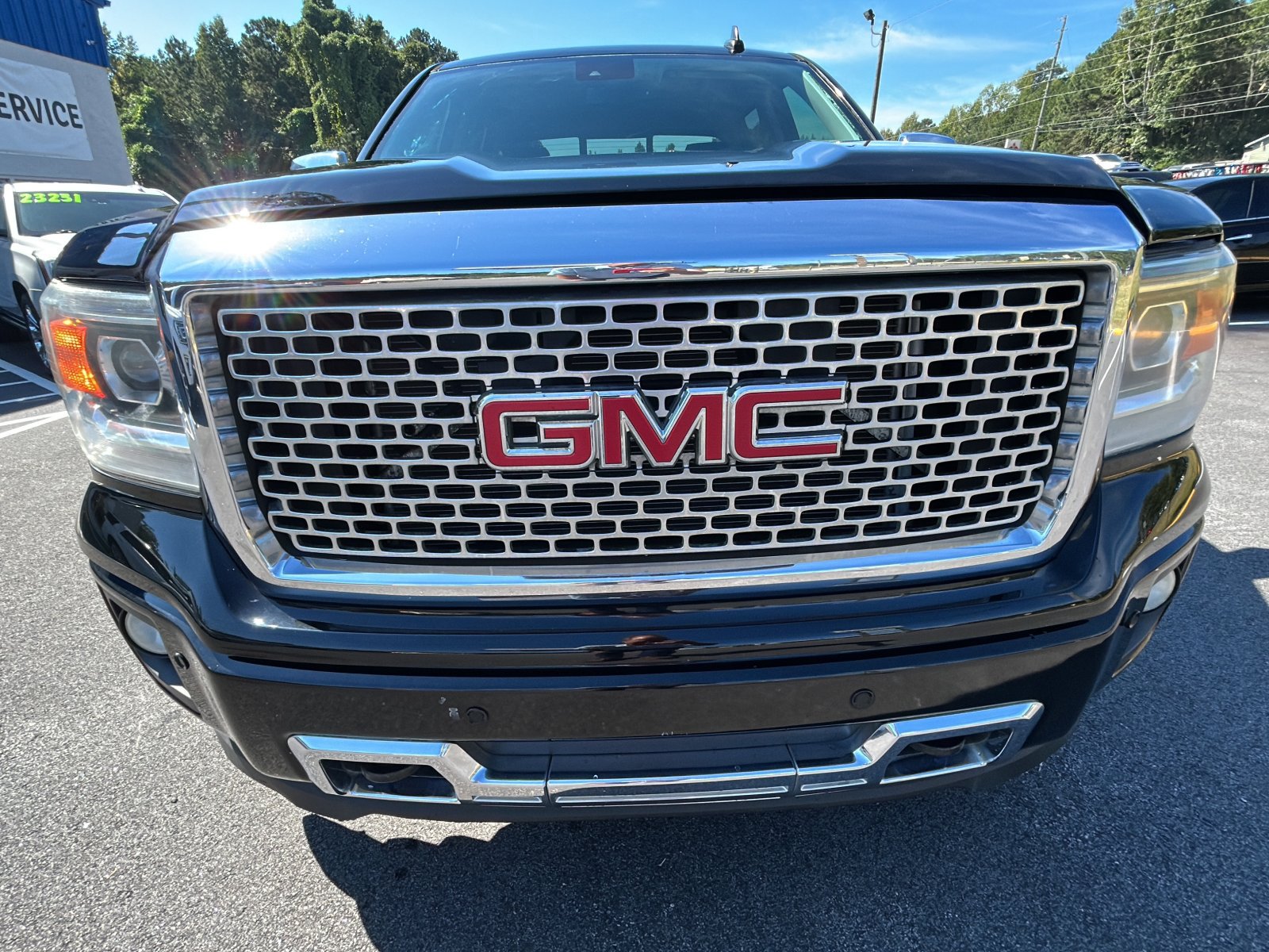Used 2015 GMC Sierra 1500 Denali w/ Driver Alert Package RWD image 14