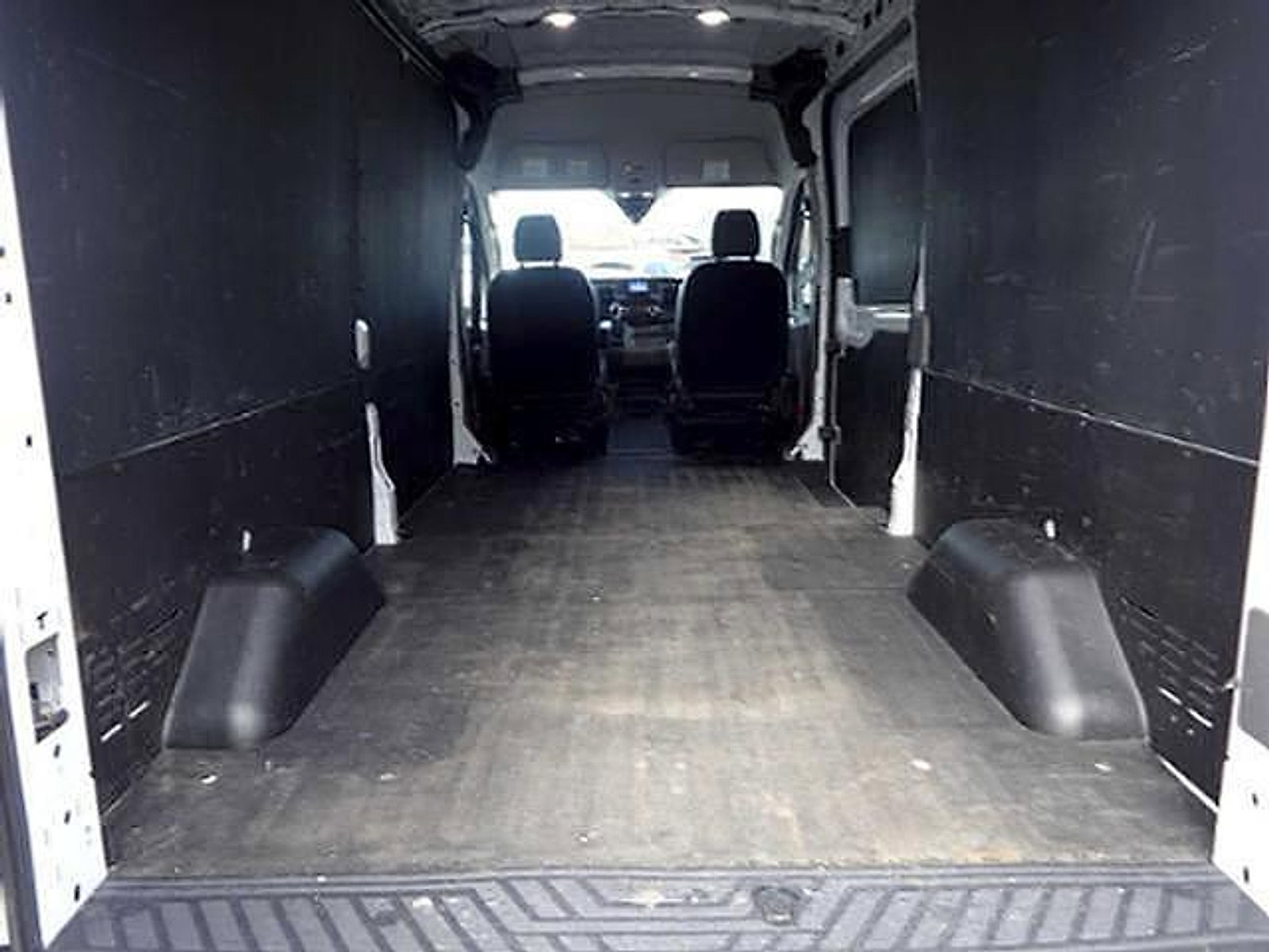 Used 2024 Ford Transit 250 148 Medium Roof w/ Load Area Protection Package image 8