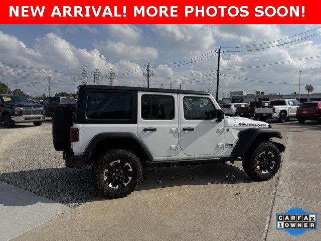 Used 2025 Jeep Wrangler Unlimited Rubicon image 3