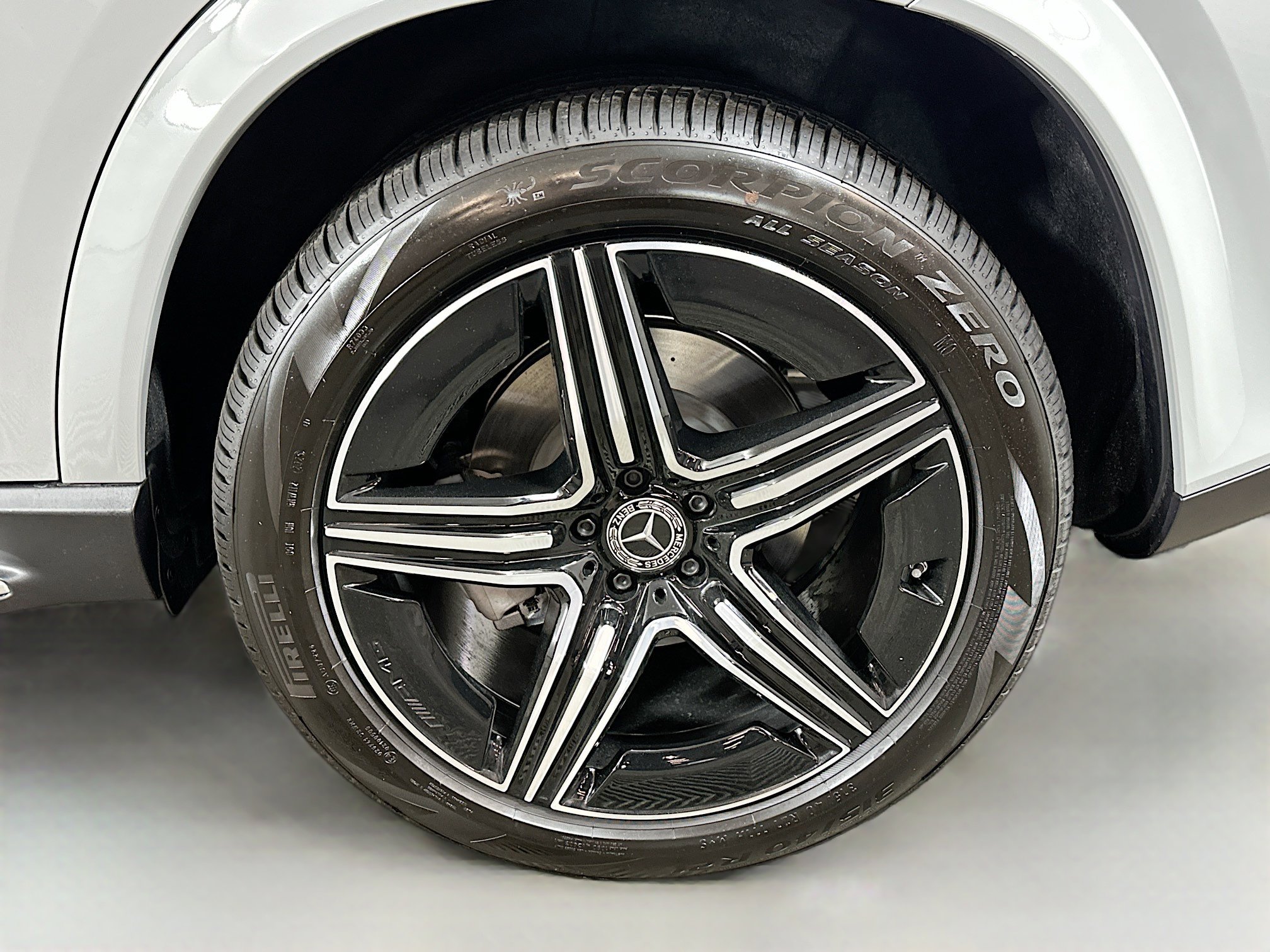 New 2026 Mercedes-Benz GLE 450 4MATIC image 32