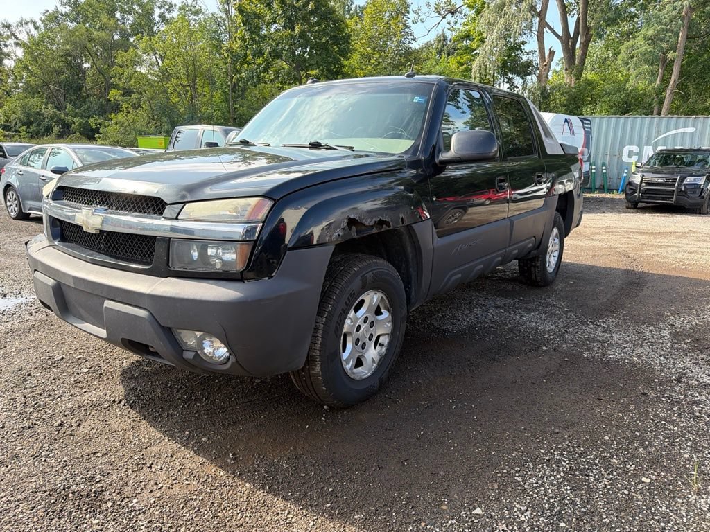 Used 2003 Chevrolet Avalanche 4x4 w/ Suspension Package, Off-Road image 1