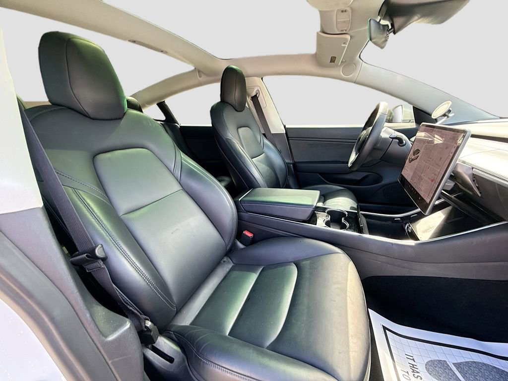 Used 2019 Tesla Model 3 Standard Range RWD image 29