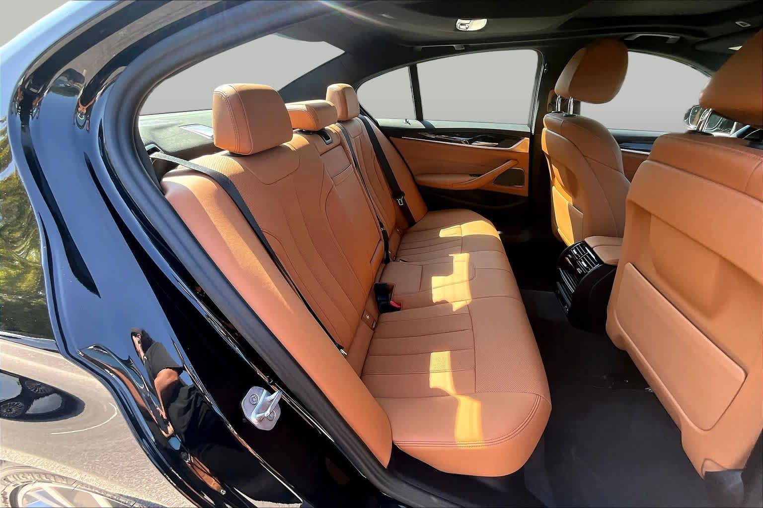 Used 2023 BMW 540i w/ Premium Package RWD image 19