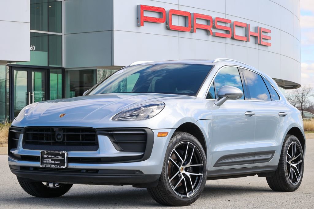 Certified 2025 Porsche Macan image 6