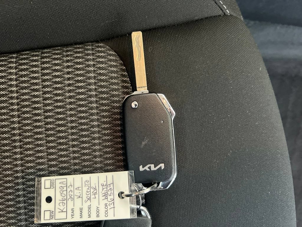 Certified 2022 Kia Sorento LX FWD image 25