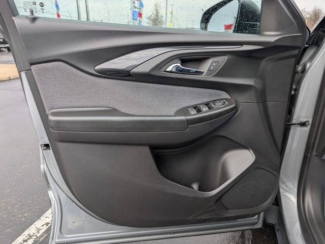 Used 2023 Chevrolet TrailBlazer LS image 9